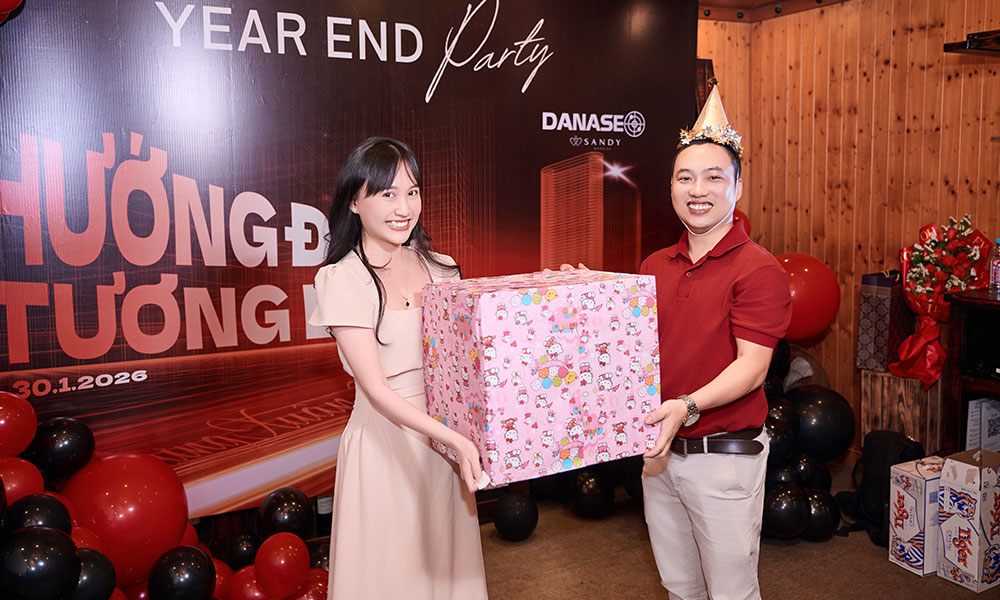 danaseo-to-chuc-chuong-trinh-year-end-party-2025-danaseo