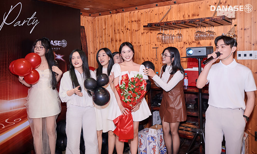 danaseo-to-chuc-chuong-trinh-year-end-party-2025-danaseo