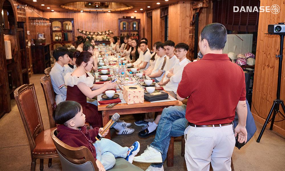 danaseo-to-chuc-chuong-trinh-year-end-party-2025-danaseo